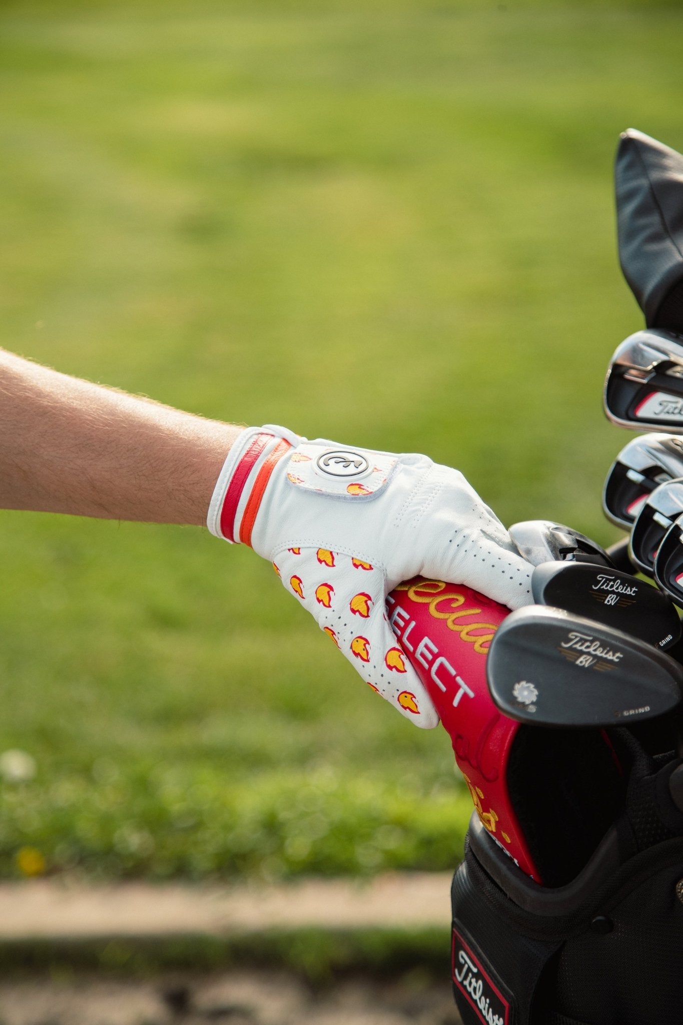 "Hot Hand" Golf Glove - Chipp Golf Co